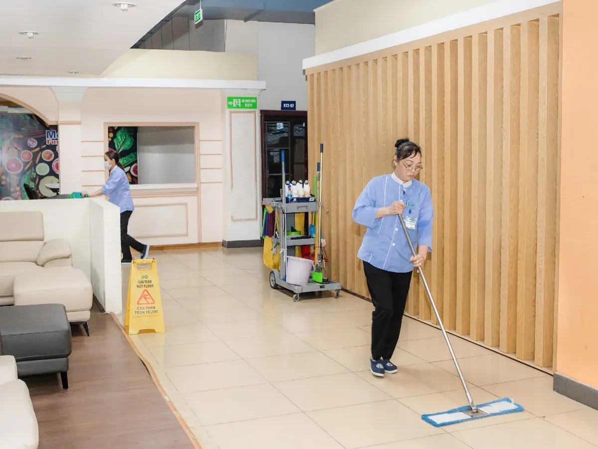 Clean House Việt Nam với nhiều năm kinh nghiệm trong lĩnh vực vệ sinh công nghiệp 